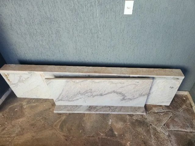 Bancada de Mármore Bege - 2 Peças Usadas em Ótimo Estado (2,16m x 50cm e 1,19m x 50cm) - Foto 2