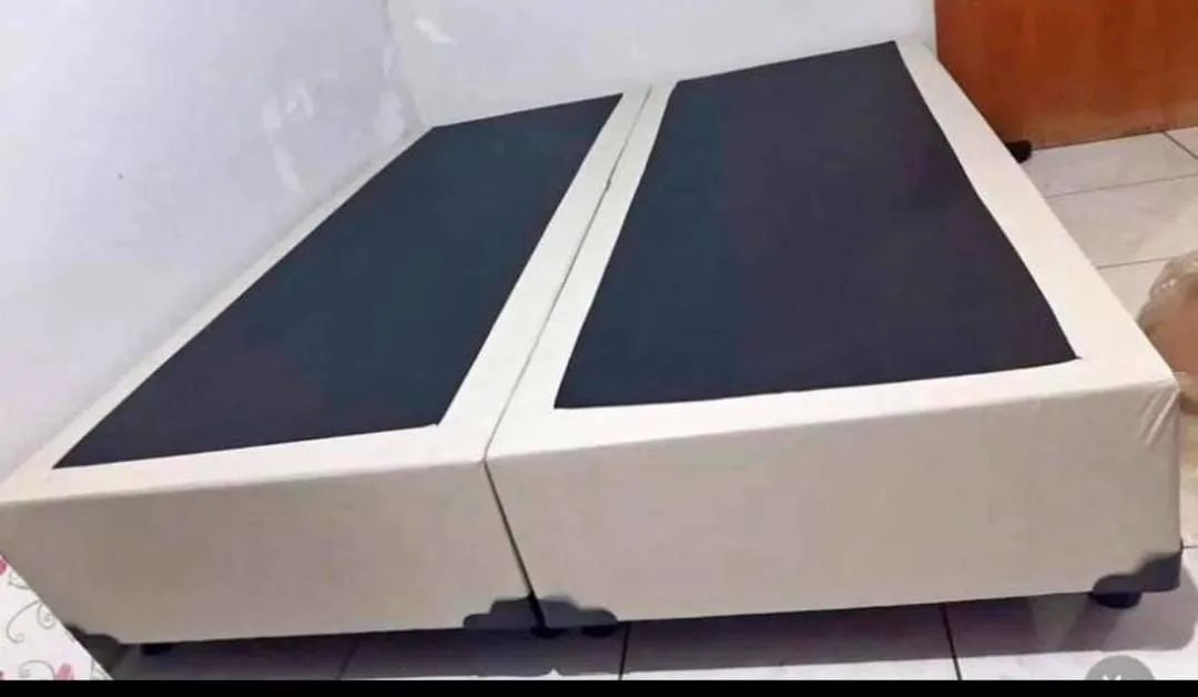 Base queen size