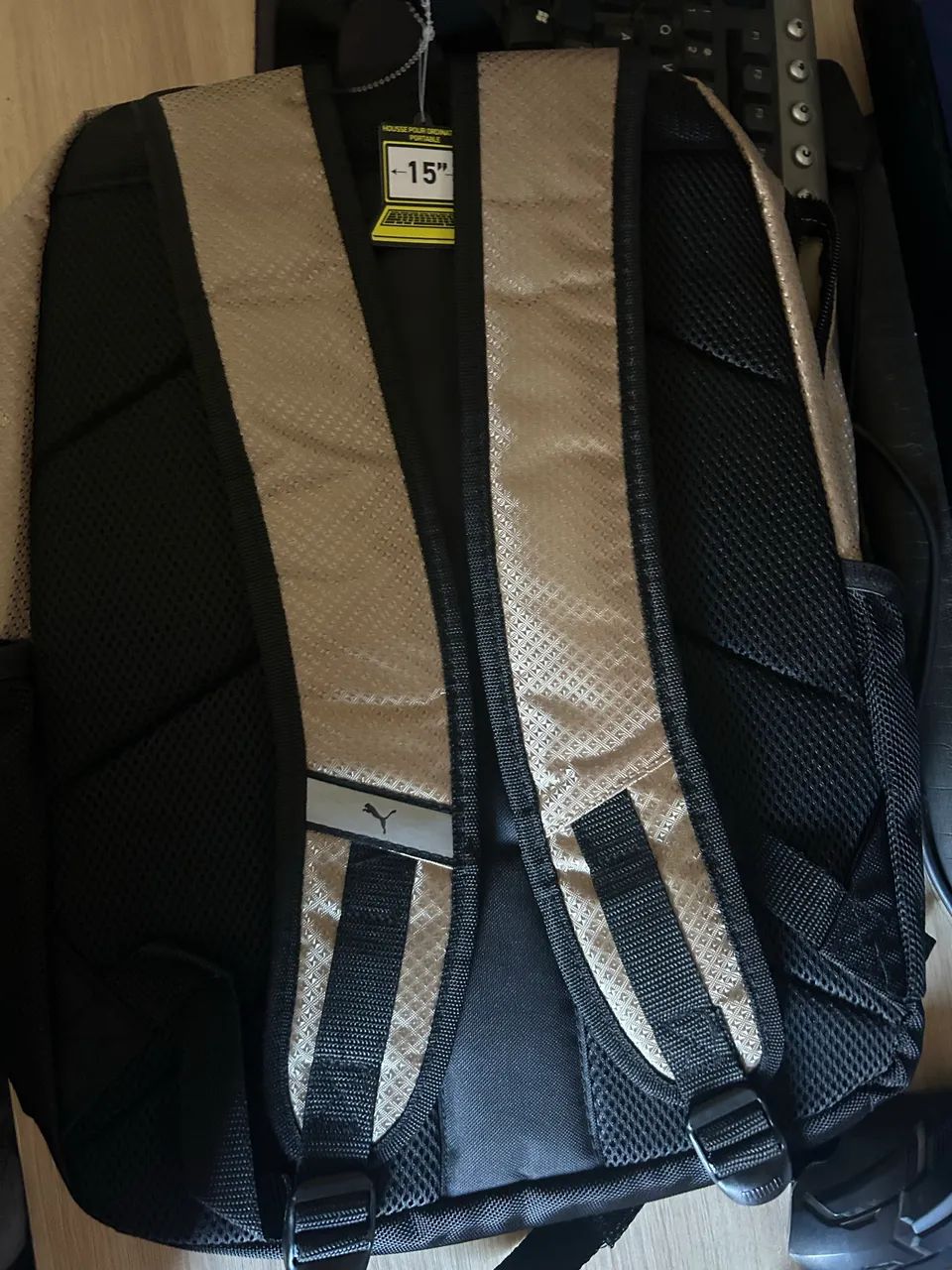 Mochila puma dourada - Foto 2
