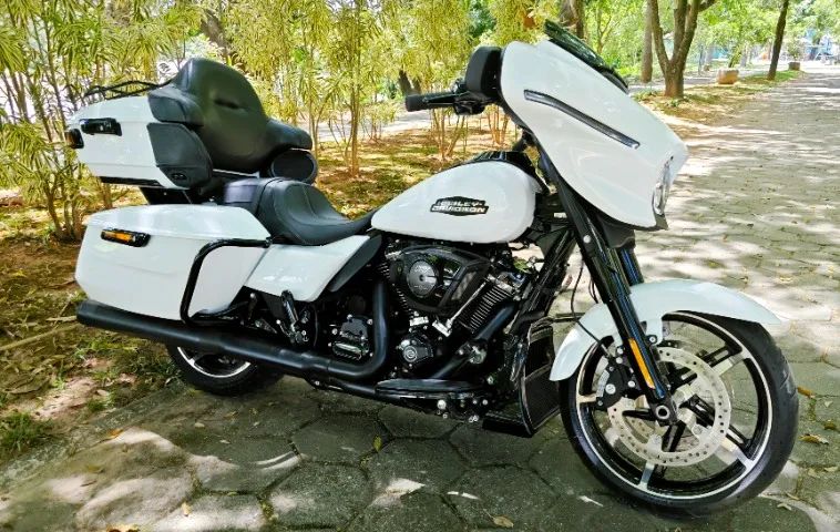 STREET GLIDE "ULTRA"  2024  -  ZERADA IPVA 2025 PAGO - Foto 2