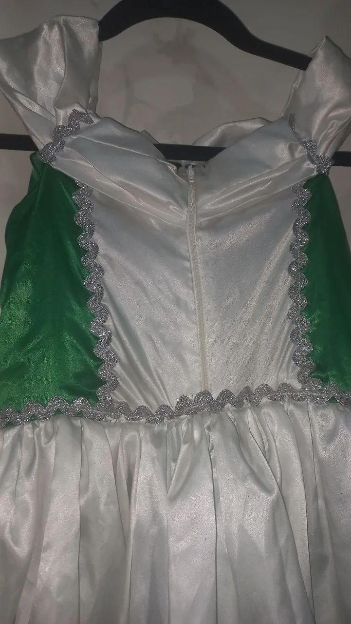 Vestido Rainha Junina Infantil - Branco e Verde - Foto 4