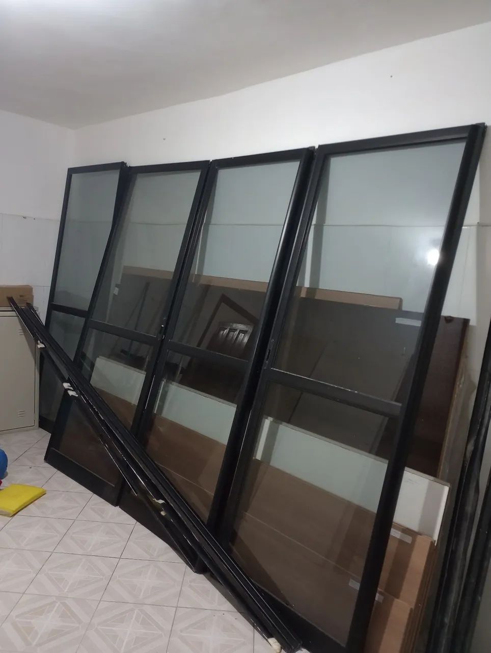 Portas em Alumínio Preto, de correr Alcoa - Foto 5