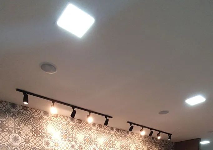 Luminária trilho spot led. 