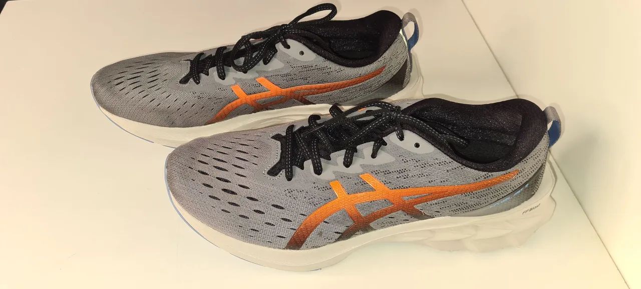 ASICS NOVABLAST 2 MASCULINO TAM 42 - Foto 2