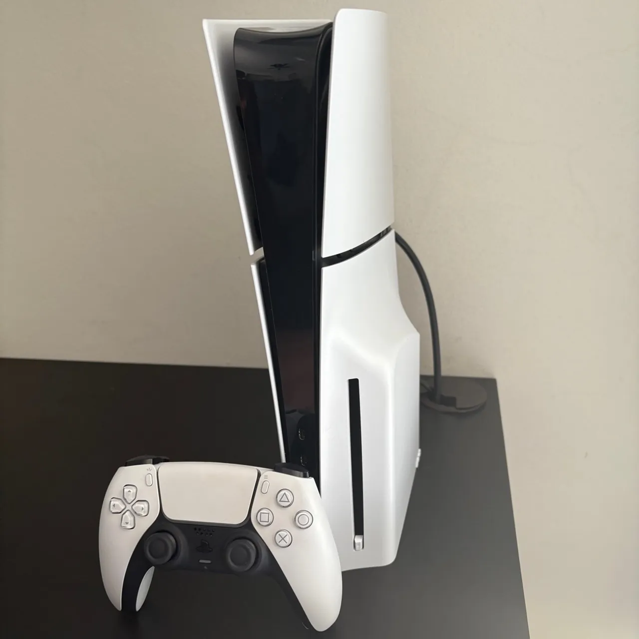 Ps5 Slim 1tb, mídia física, praticamente novo
