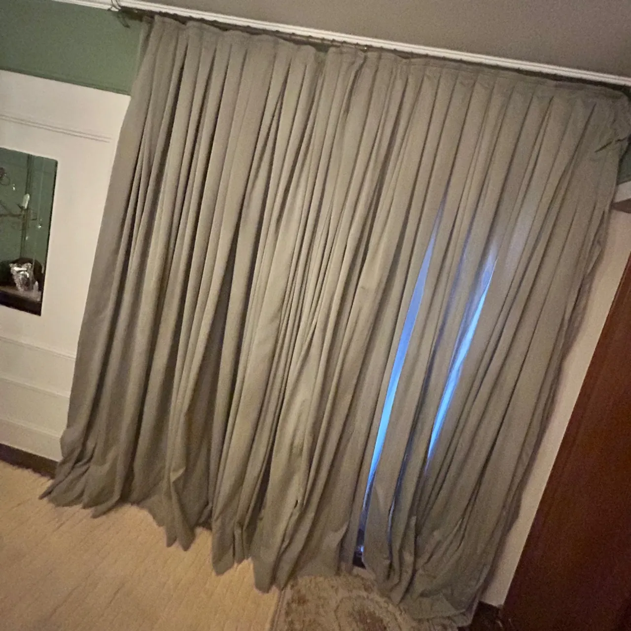 Cortinas de tecido cinza para quarto ou sala shatoon novíssima 