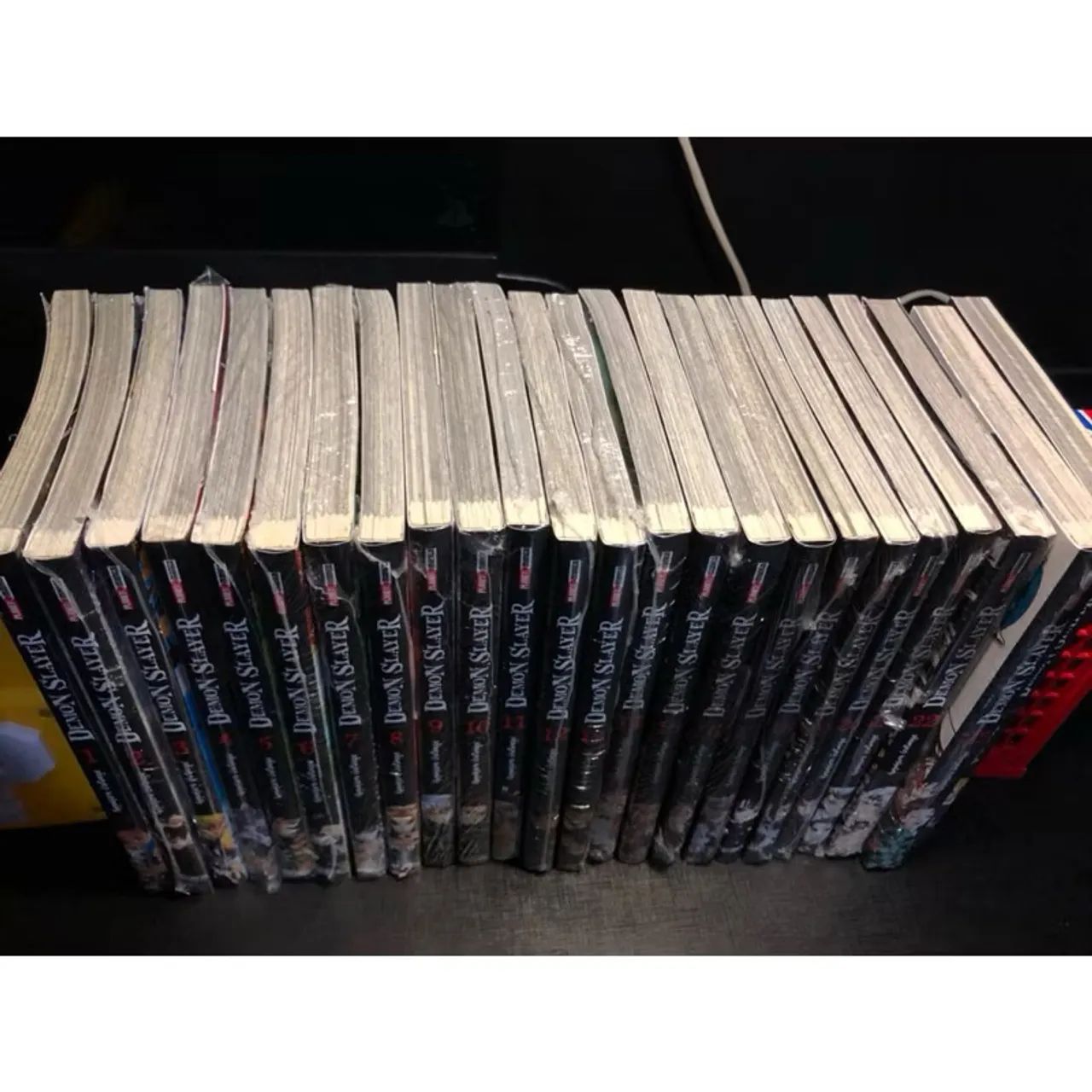 Box Demon Slayer - Mangá Lacrado Completo (23 Volumes) + Gaiden
