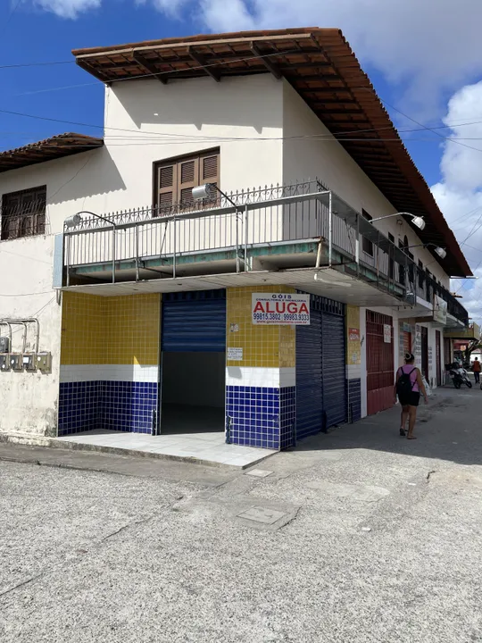 Ponto comercial/Loja/Box para aluguel com 40 metros quadrados em Lagoa Redonda - Fortaleza