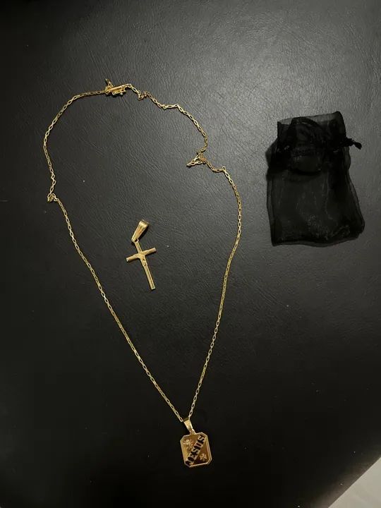 Corrente banhada a Ouro com 2 pingentes 130