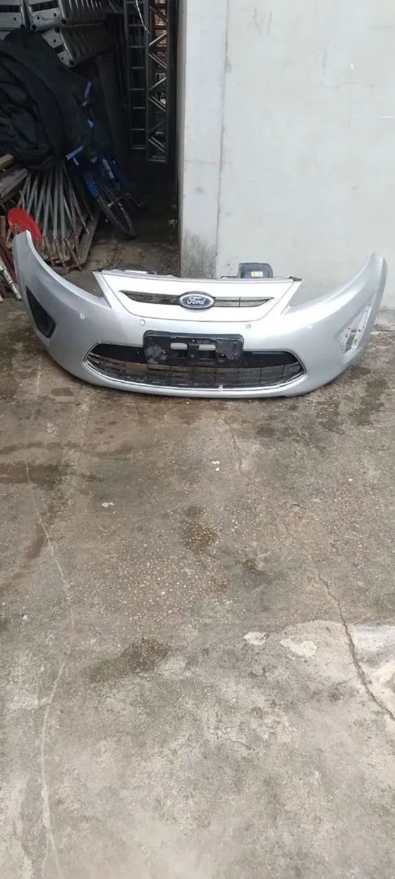 Parachoque dianteiro Ford Fiesta modelo mexicano