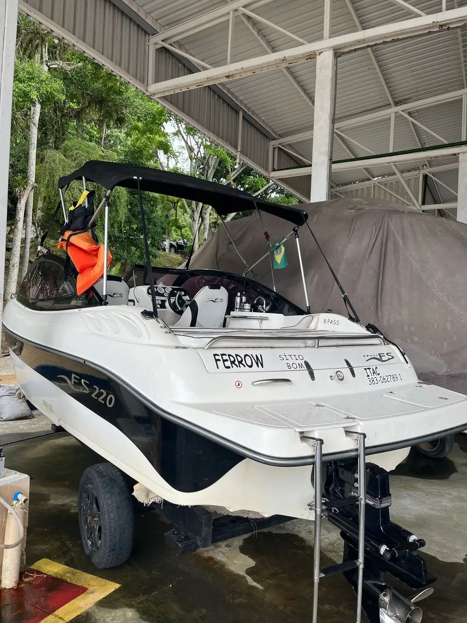 Lancha FS 22 a DIESEL excelente estado