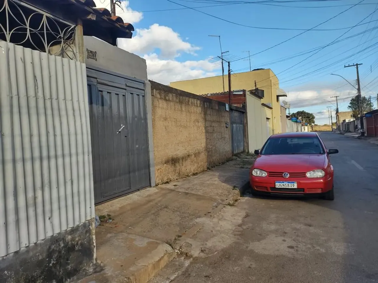 Imóvel para aluguel tem 65 metros quadrados com 2 quartos em Santa Maria - Brasília - DF
