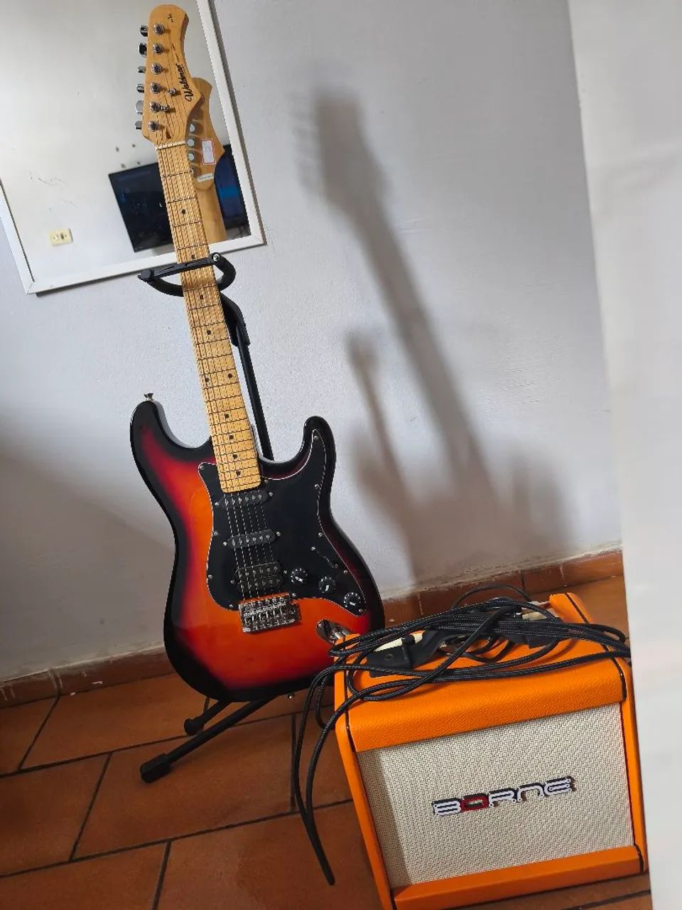 Guitarra+cubo+cabo e suporte 