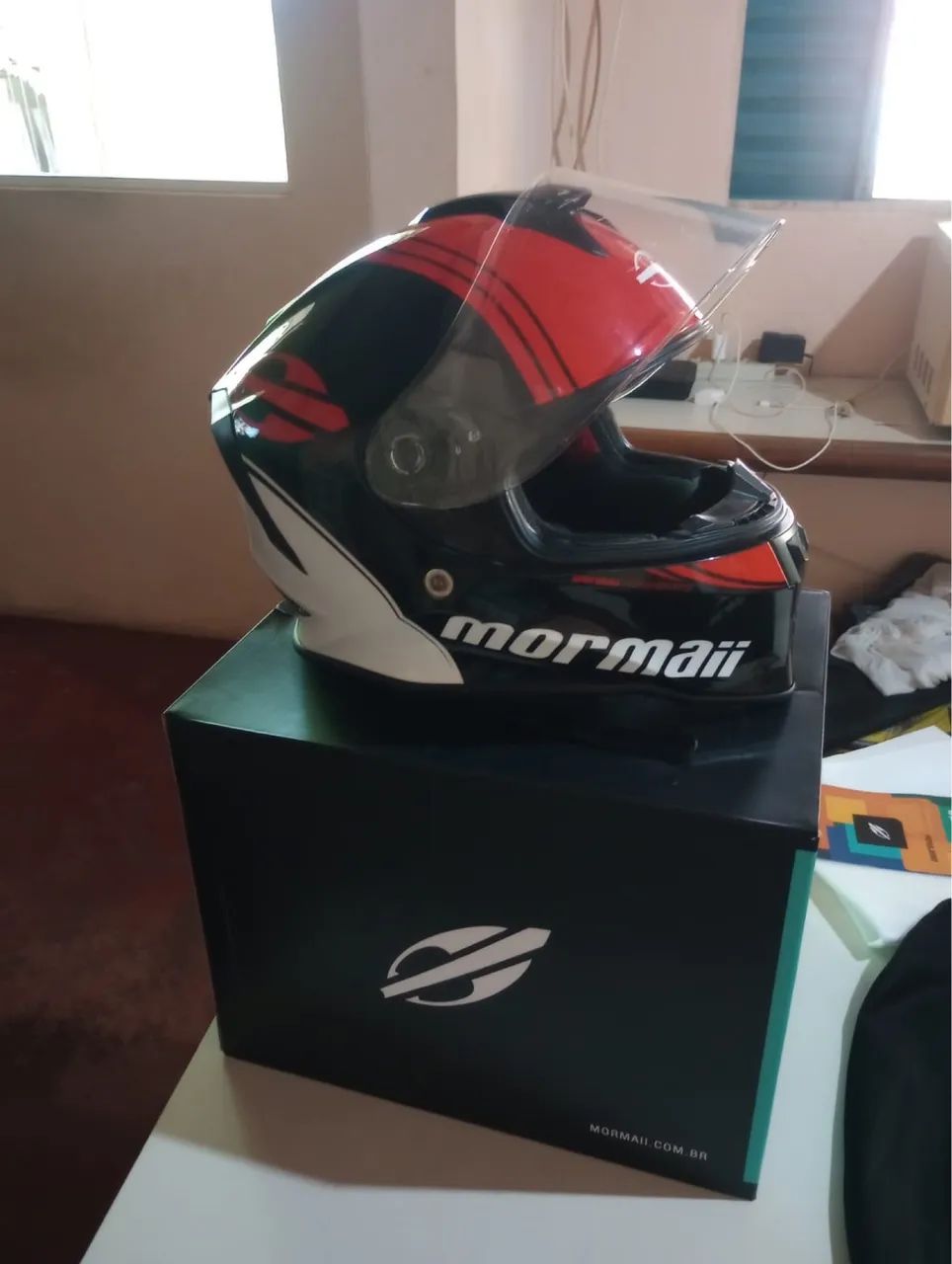 Vende se capacete mormaii