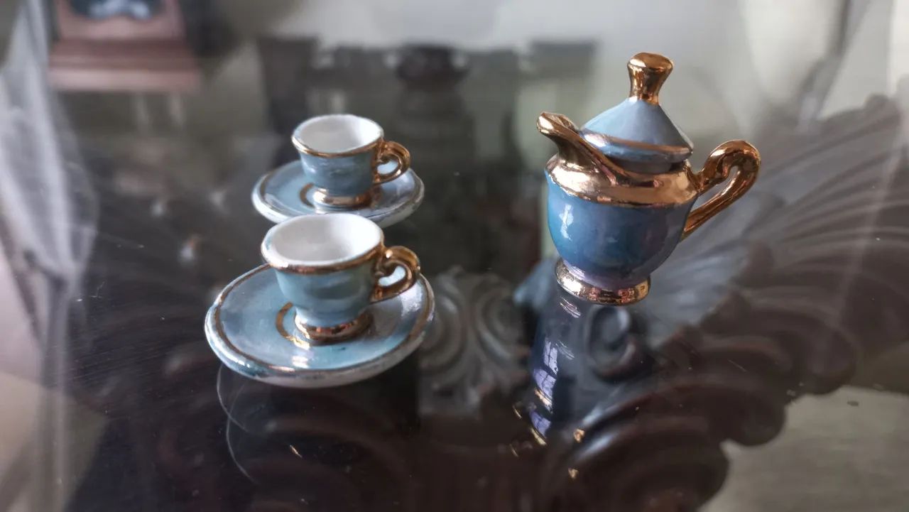 Miniatura bandeja bule e xícara antigos - Foto 4