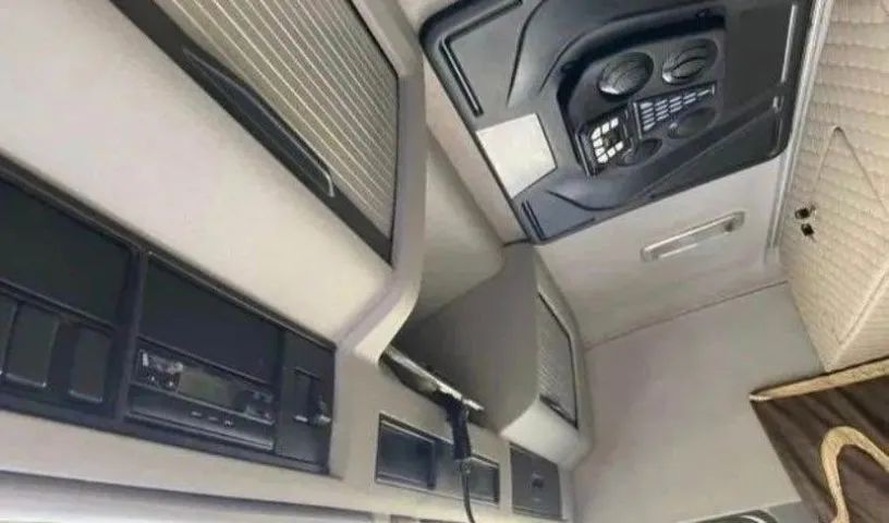 Volvo fh 440 6x2 globetrotter ano 2011 - Foto 5