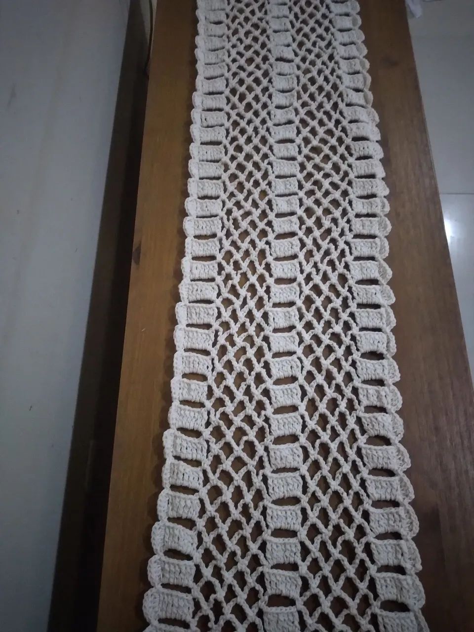 Caminho de mesa em croché 