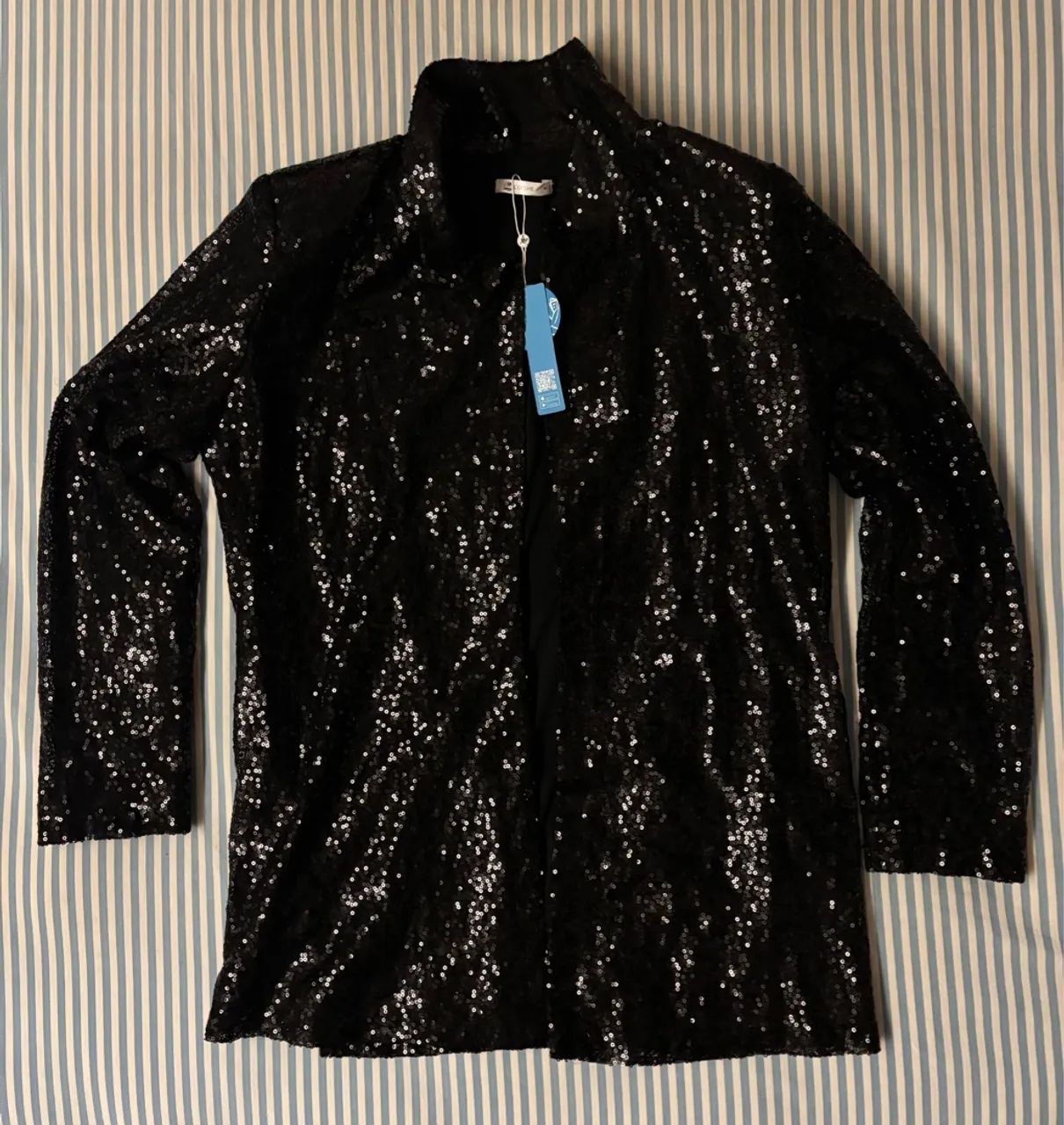 Jaqueta Feminina Paetê Preta - Brilho e Elegância