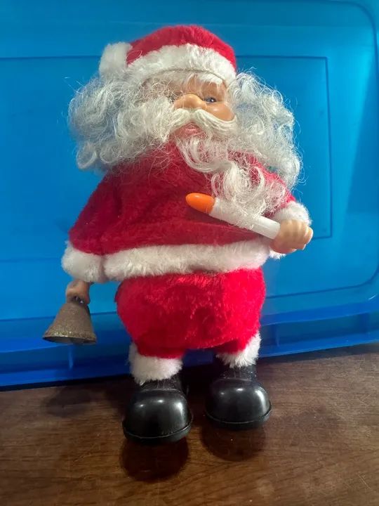 Papai Noel musical no estado (não funciona só decoração)