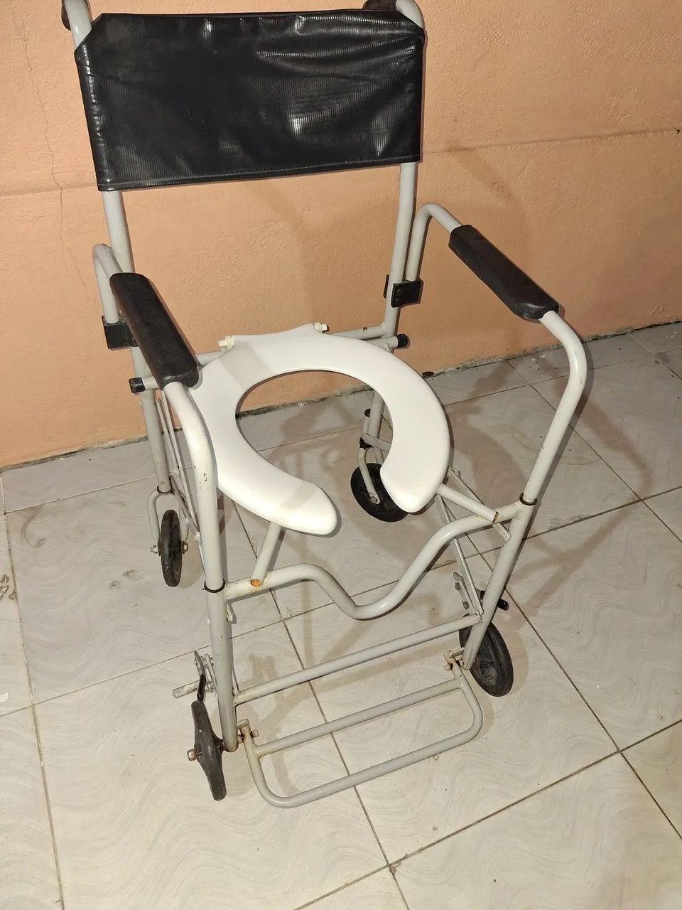 Cadeira de Banho com Rodas64596142568577121