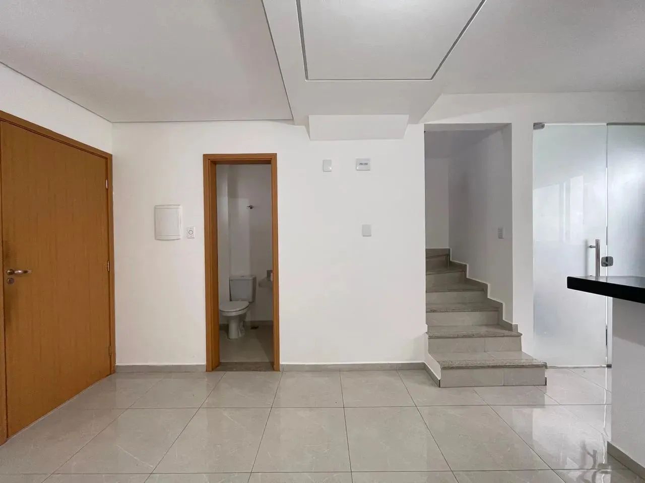 Casa Geminada com Entrada Independente | Bairro Santa Mônica. - Foto 4