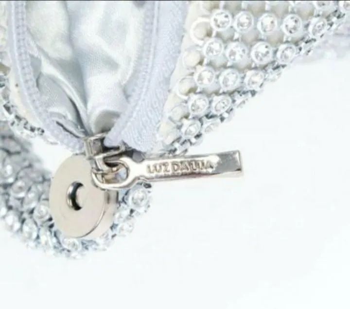 BOLSA DE MÃO, COR PRATA, MARCA LUZ DA LUA  - Foto 2