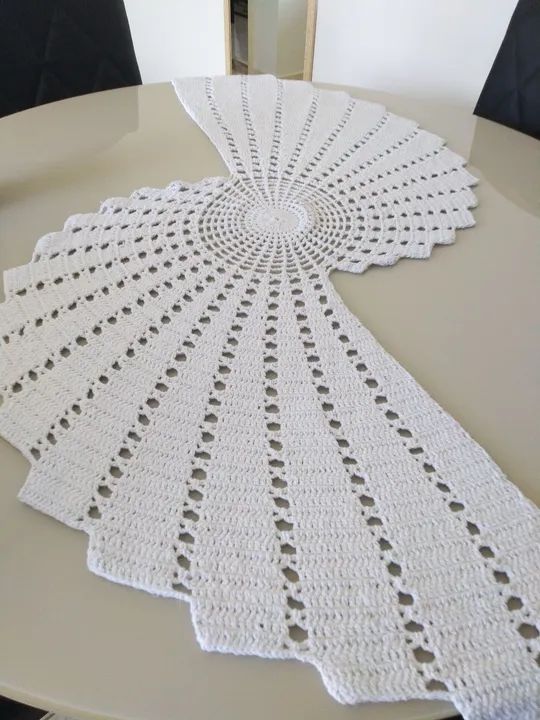 Trilho  de Mesa Crochê Branco - Novo