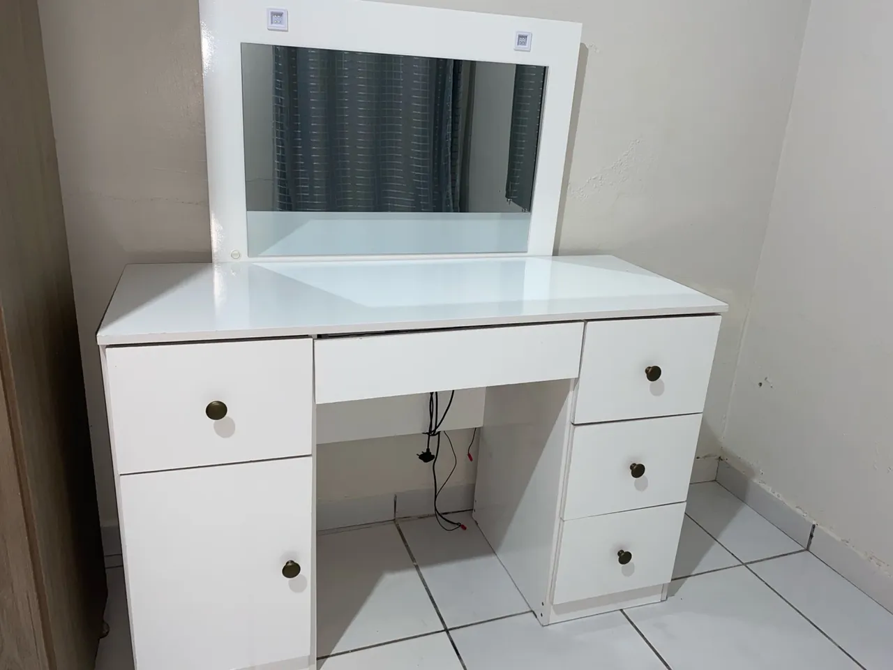 Penteadeira Camarim com Espelho e Gavetas