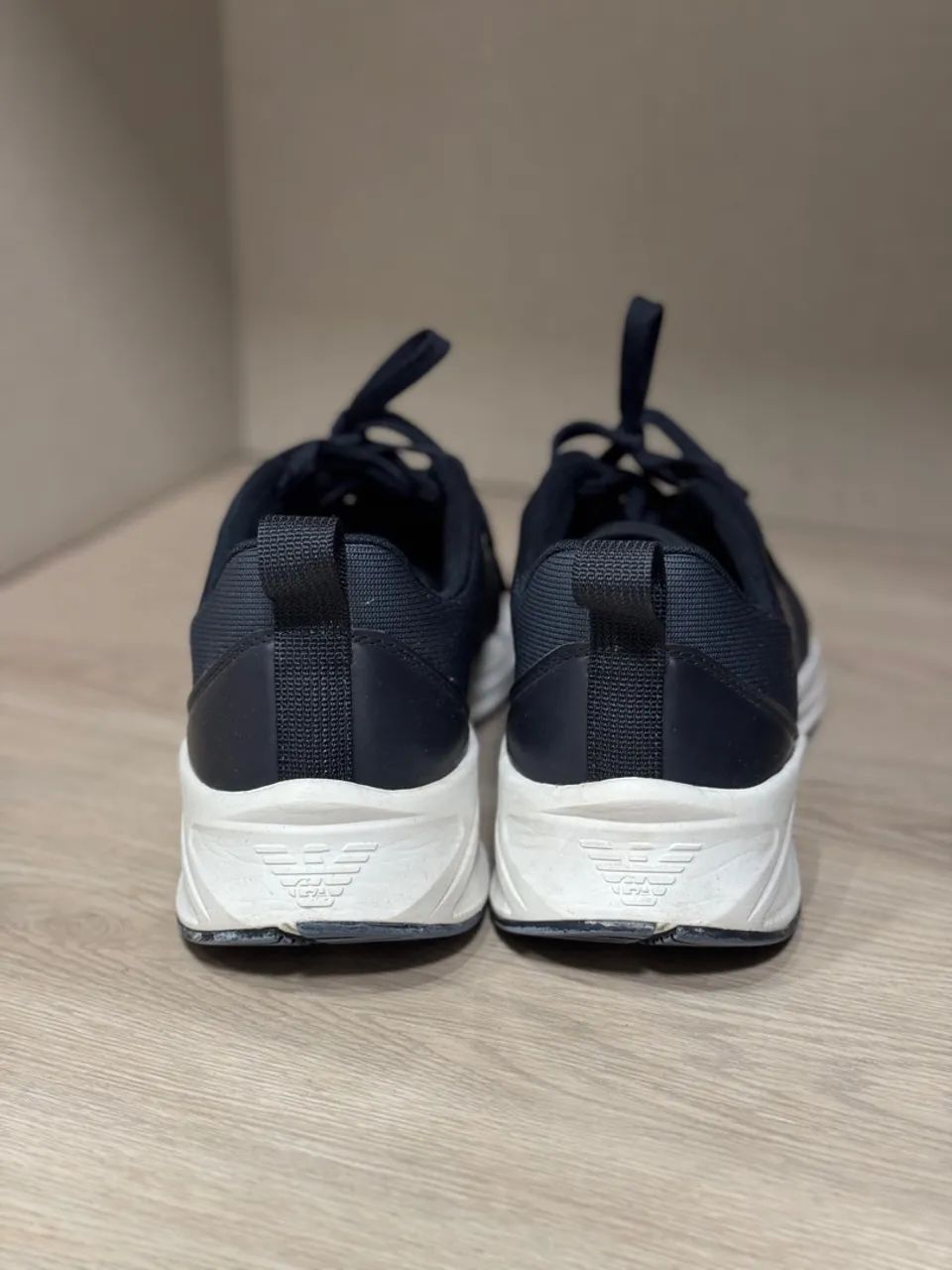 Tênis Emporio Armani EA7 Original tamanho 39 - Foto 4