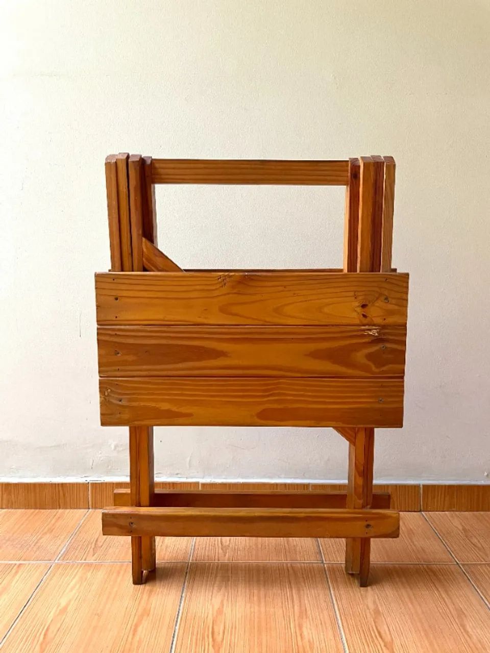 Mesa Dobrável Quadrada de Madeira64308481324930125
