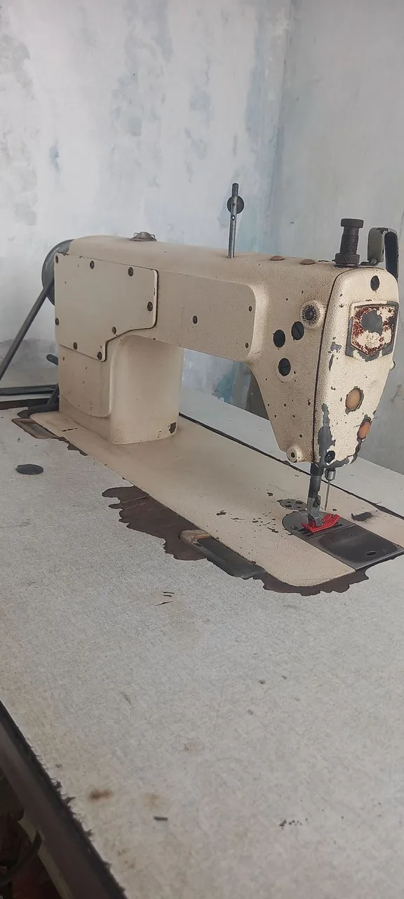 Máquina de Costura Industrial