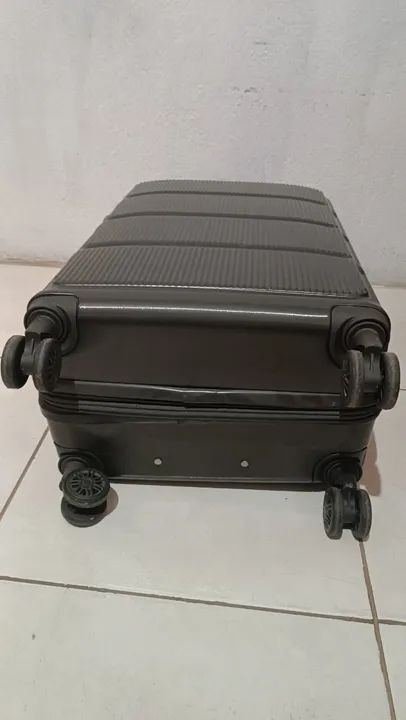 Mala de viagem 23Kg - Preta - Foto 5