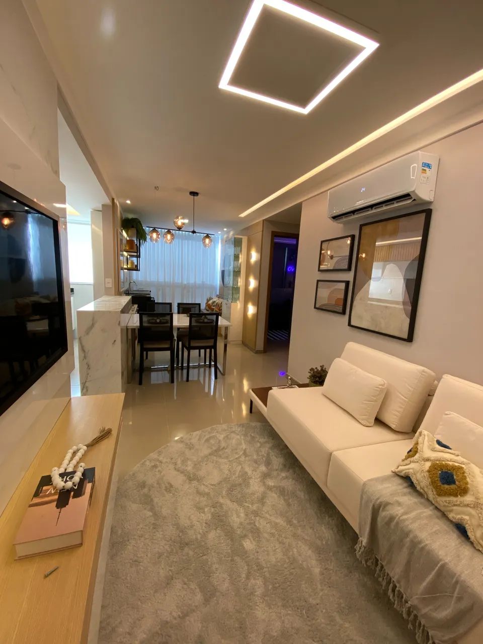 Apartamento com 3 dormitórios, 3 suítes, 3 banheiros, 2 vagas - Foto 2