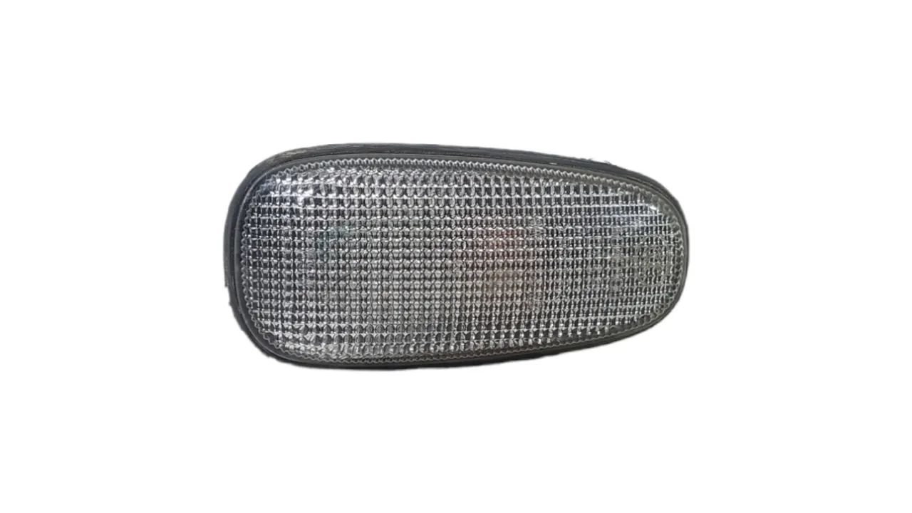 Lanterna Pisca Paralama Gm 10364604 Astra Zafira Corsa