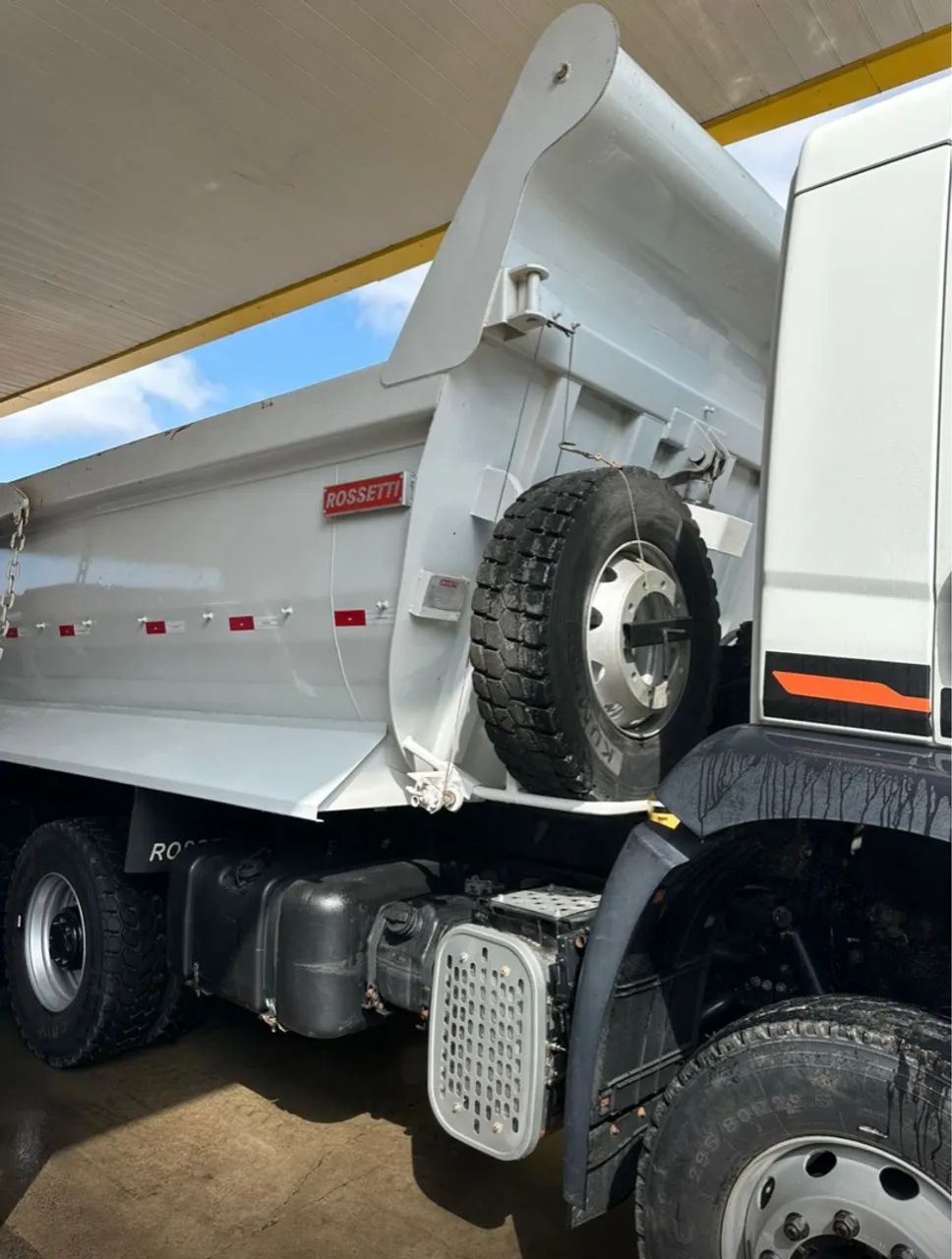VW 32.360 ano 2021, 6x4, com caçamba Rossetti de 14 m, em MG - Foto 4