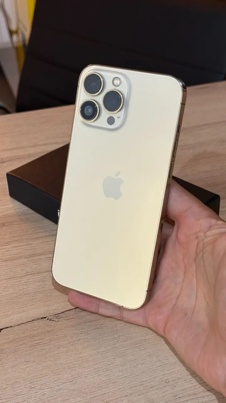 iPhone 13 Pro Max 256GB - Leia o anuncio! Loja física! Com