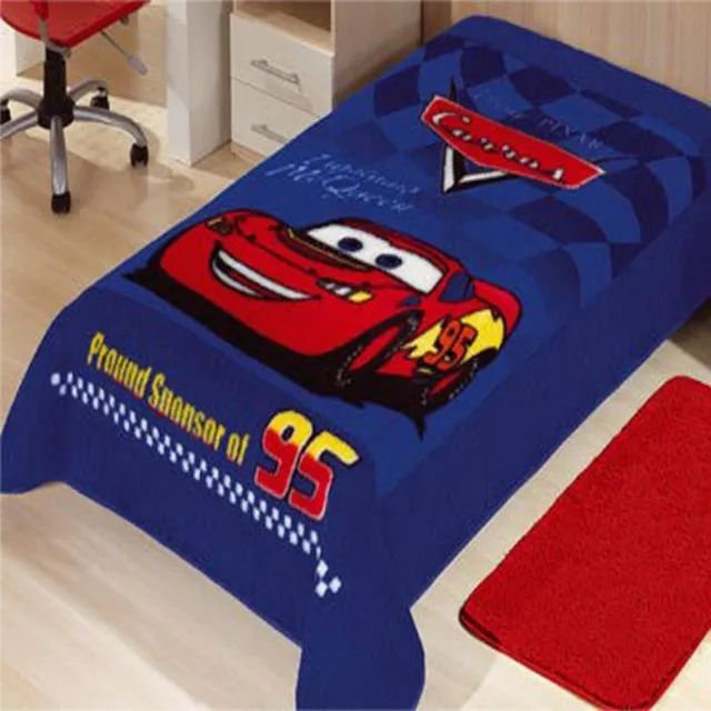 Colcha/manta infantil  Disney Pixar,  aveludada nos dois lados