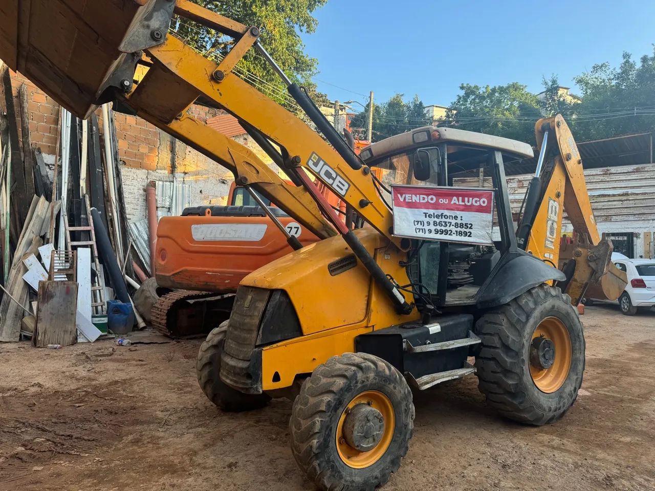 Retroescavadeira 4x4