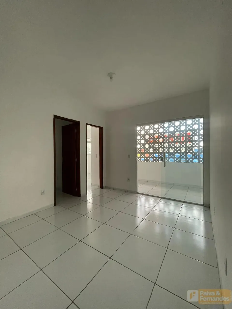 SALA COMERCIAL - MARIA LACERDA