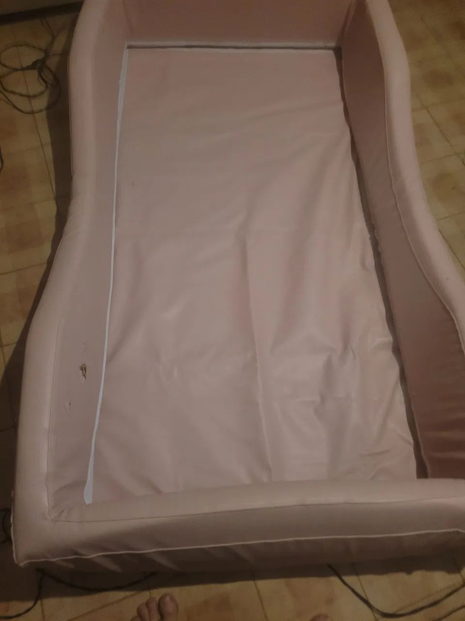 Cama de chão simi nova  - Foto 4