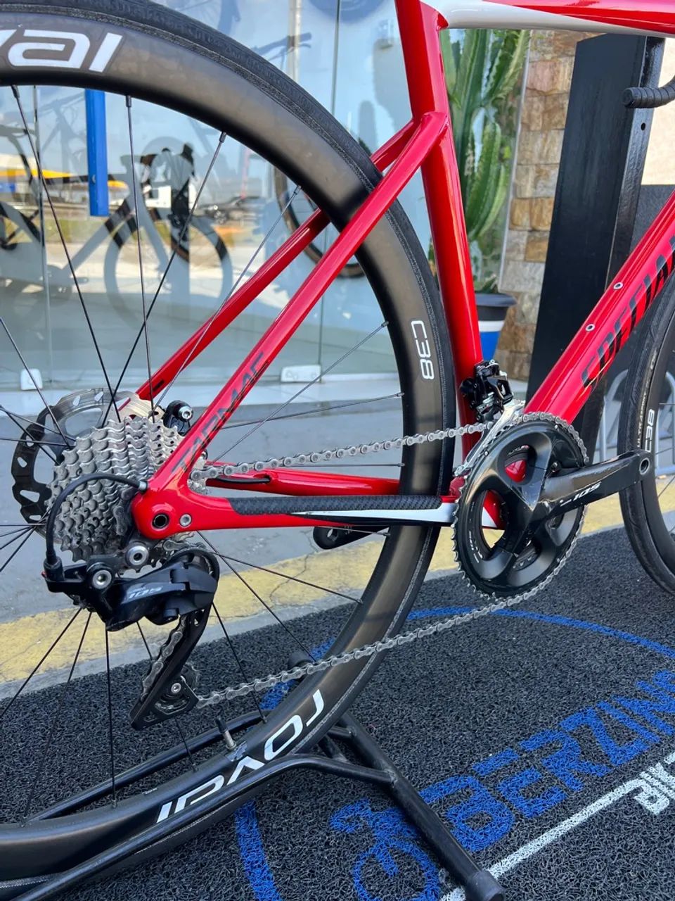 SPECIALIZED TARMAC SL6 DISC CARBONO 56 - SHIMANO 105 11v - RODAS ROVAL C38 CARBONO - NF  - Foto 4