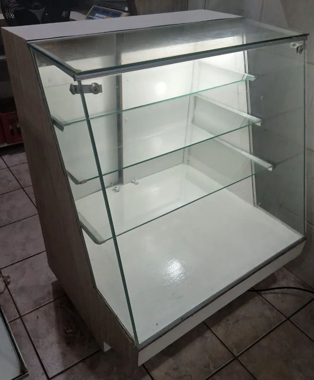 Balcão expositor 