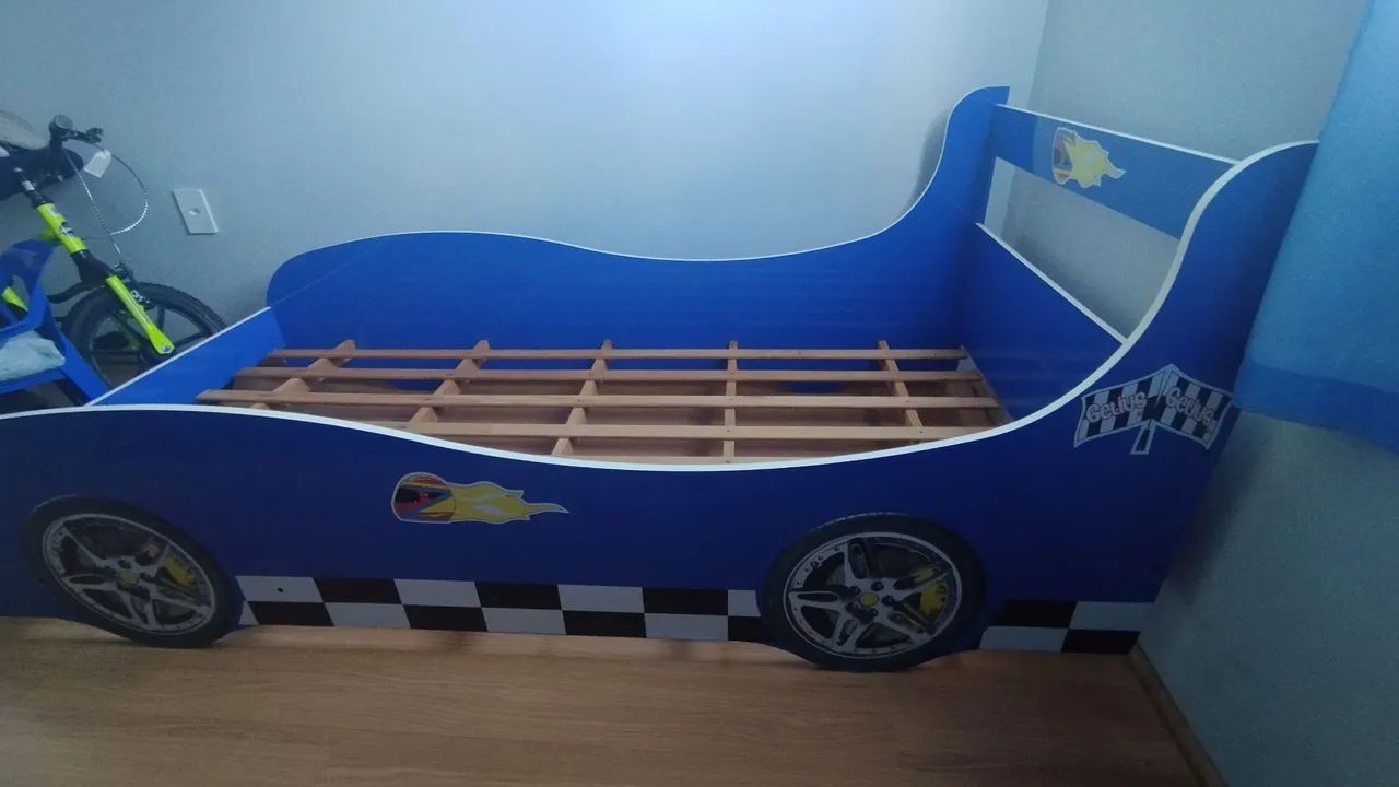 Cama infantil Azul - Carros