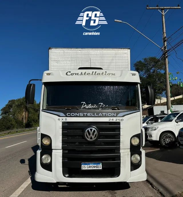 VW Constellation 24.250 6x2 baú - Foto 2