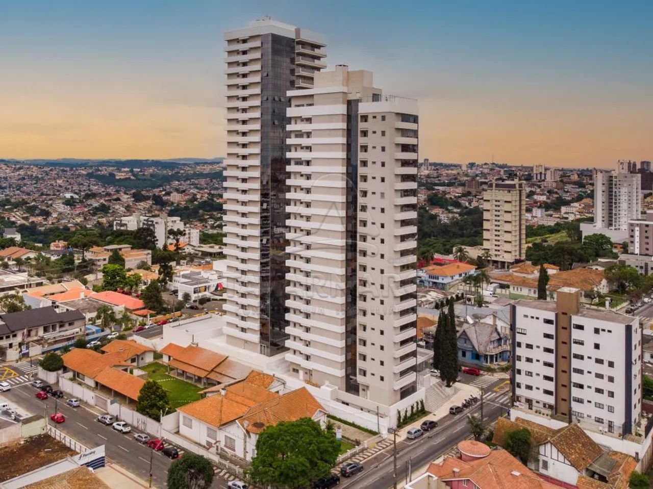 Apartamento Padrão em Ponta Grossa - Foto 2
