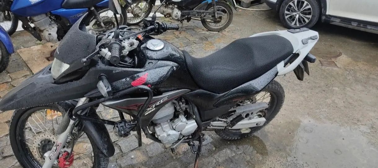 XRE 300 preta. - Foto 5