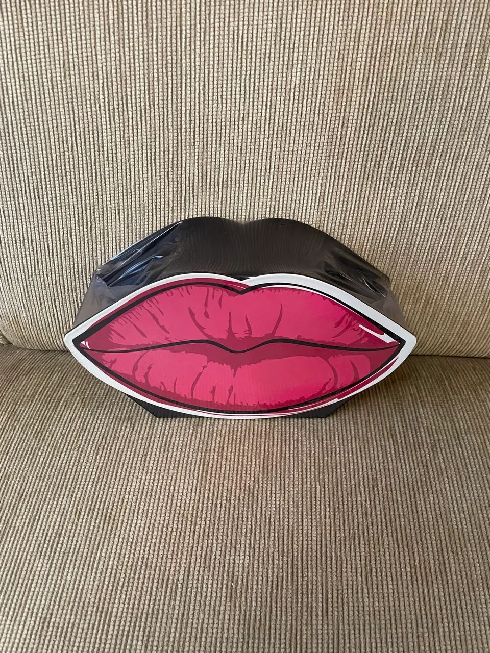 Porta lápis Beijinho