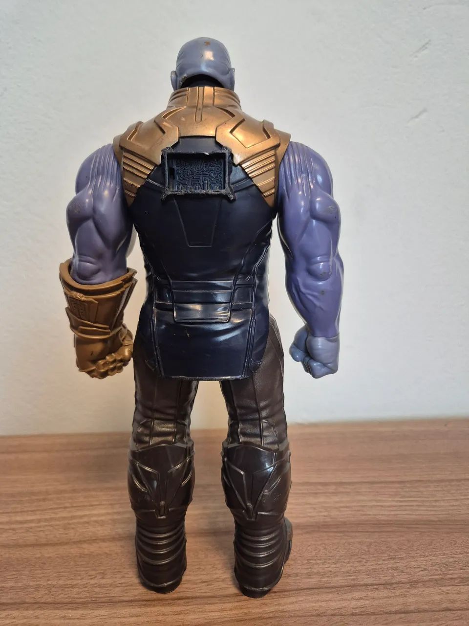 Boneco Original Hasbro  Thanos, 30cm, sem caixa original  (usado). - Foto 2