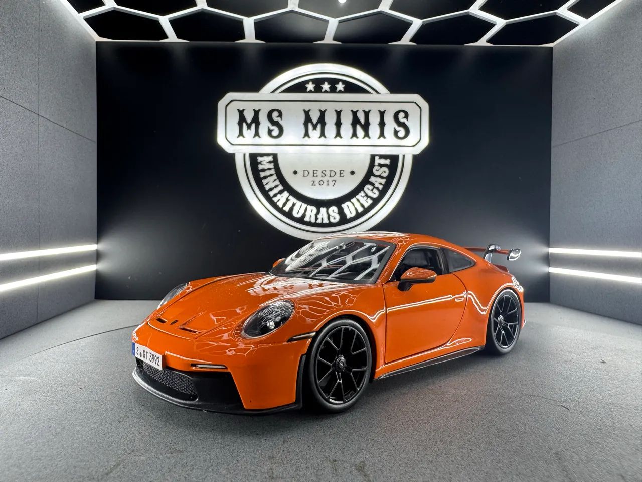 Miniatura Burago - Porsche 911 GT3 Laranja Escala 1/24 Novo Lacrado