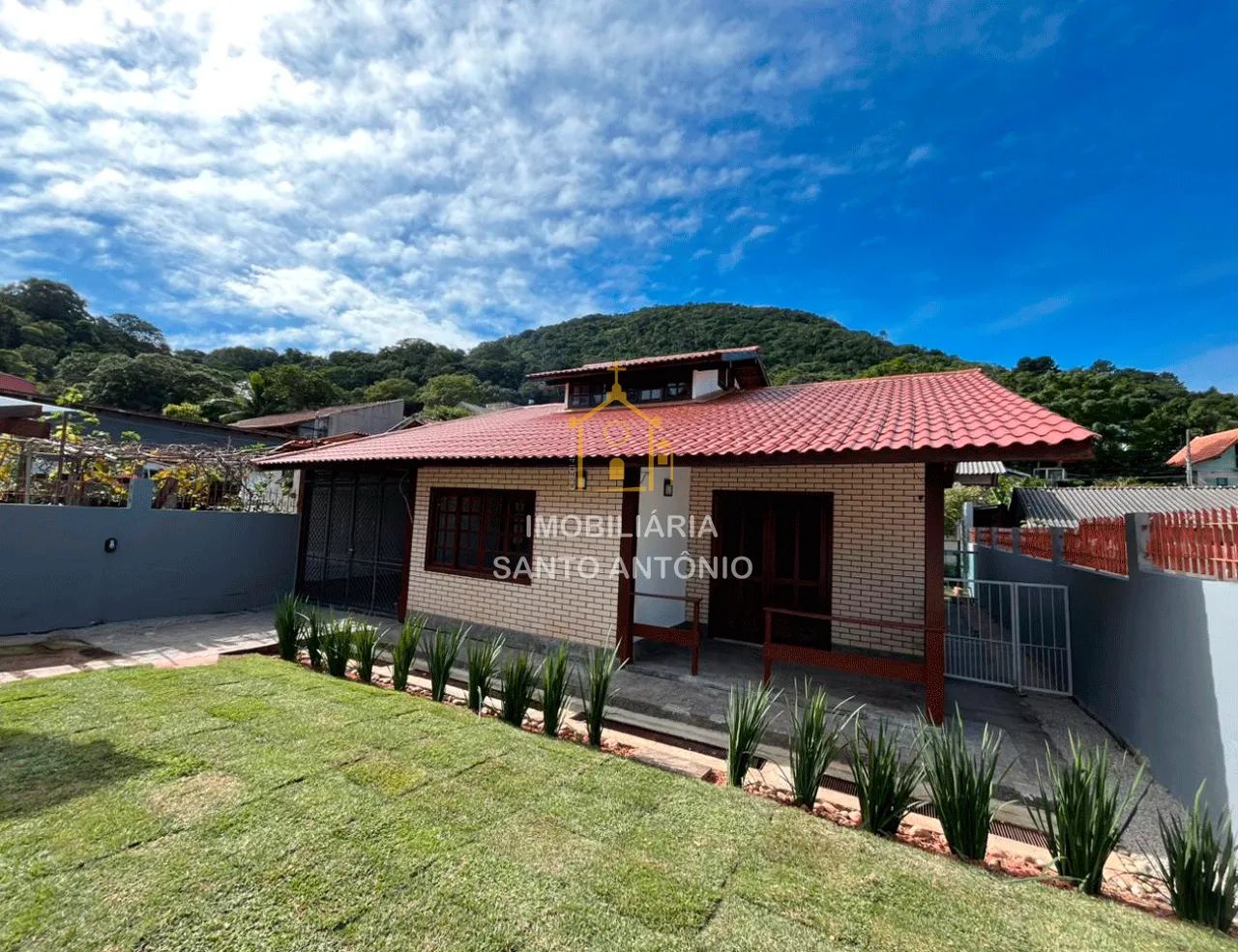 Casa para aluguel, 2 quartos, 1 suíte, 2 vagas, SAMBAQUI - Florianópolis/SC